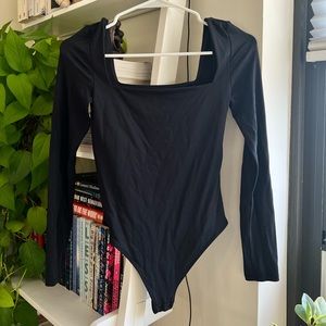 Aritzia Babaton bodysuit
